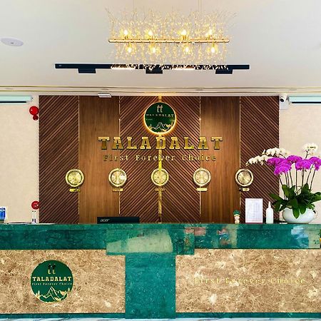 Taladalat Hotel Bagian luar foto