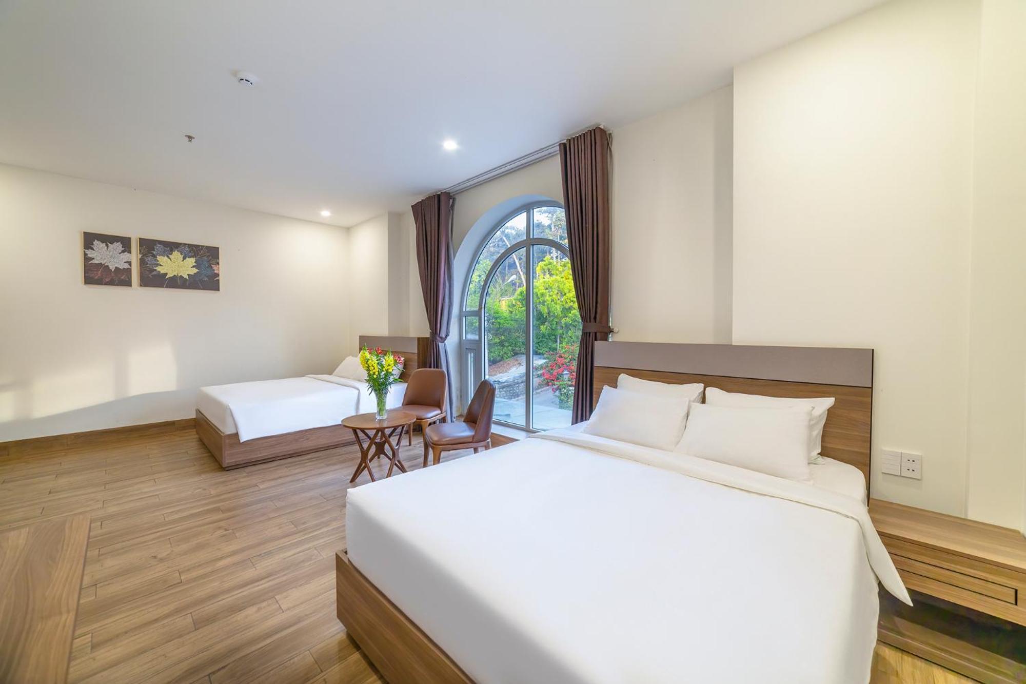 Taladalat Hotel Bagian luar foto
